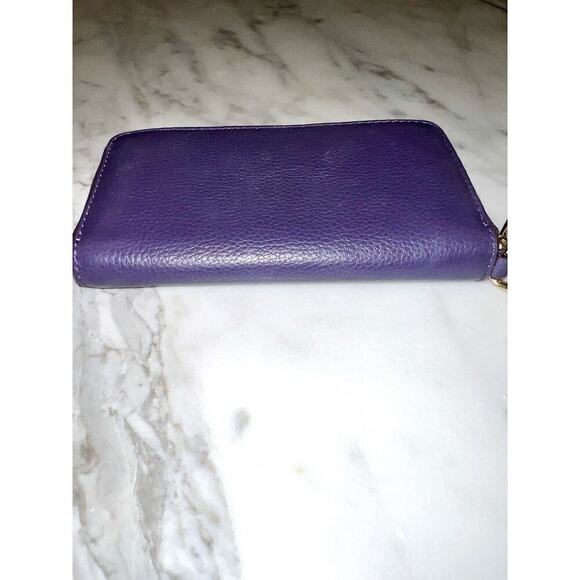MICHAEL KORS Purple Zip Around Wallet - Picture 4 of 9